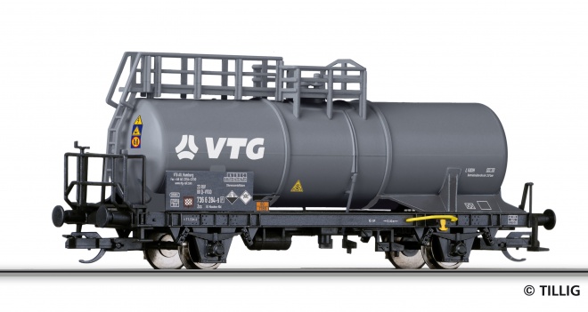 2 axle Tank car "VTG"<br /><a href='images/pictures/Tillig/14971_HM.jpg' target='_blank'>Full size image</a>
